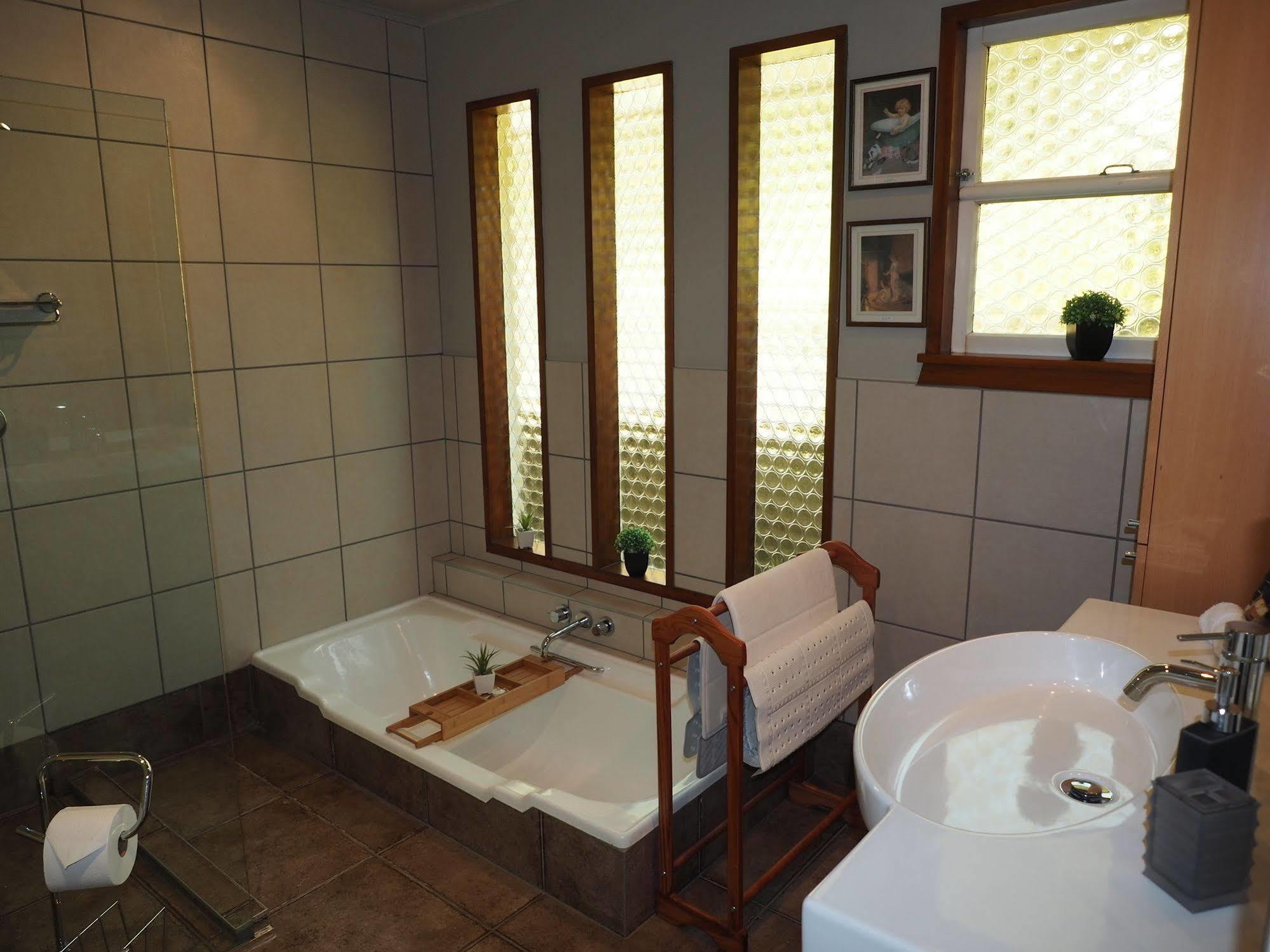 Sounds Vista B&B Picton Luaran gambar